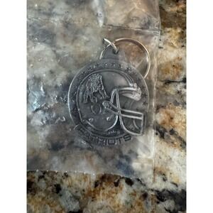 Vintage 1991 NFL patriots helmet heavy keychain brand new, Siskiyou buckle co